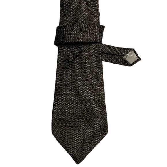 Silk Tie - Picture 1 of 6